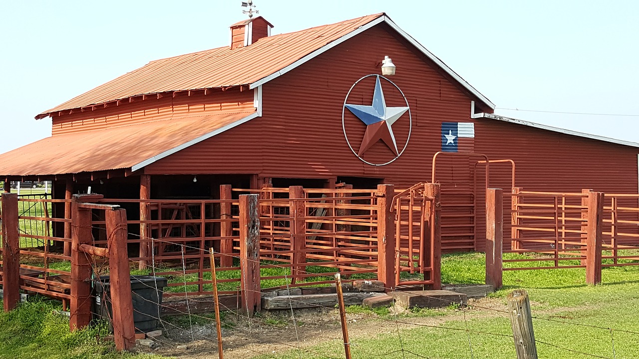 barn texas country free photo