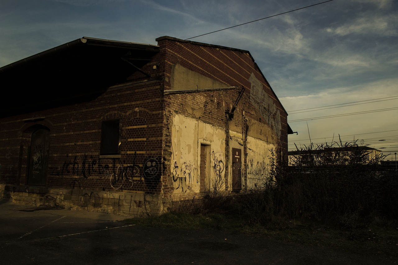 barn home old free photo