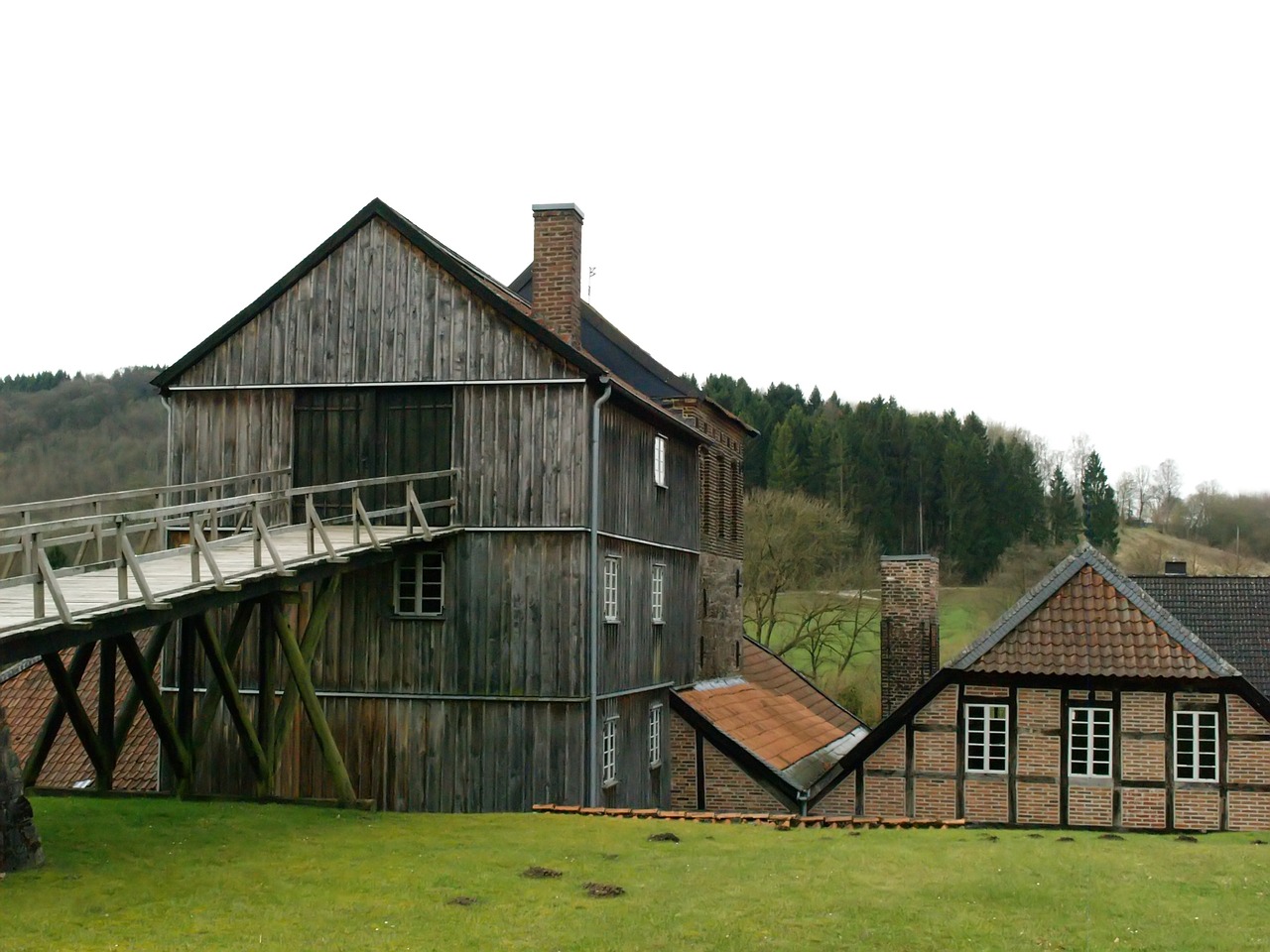 barn  house  wood free photo