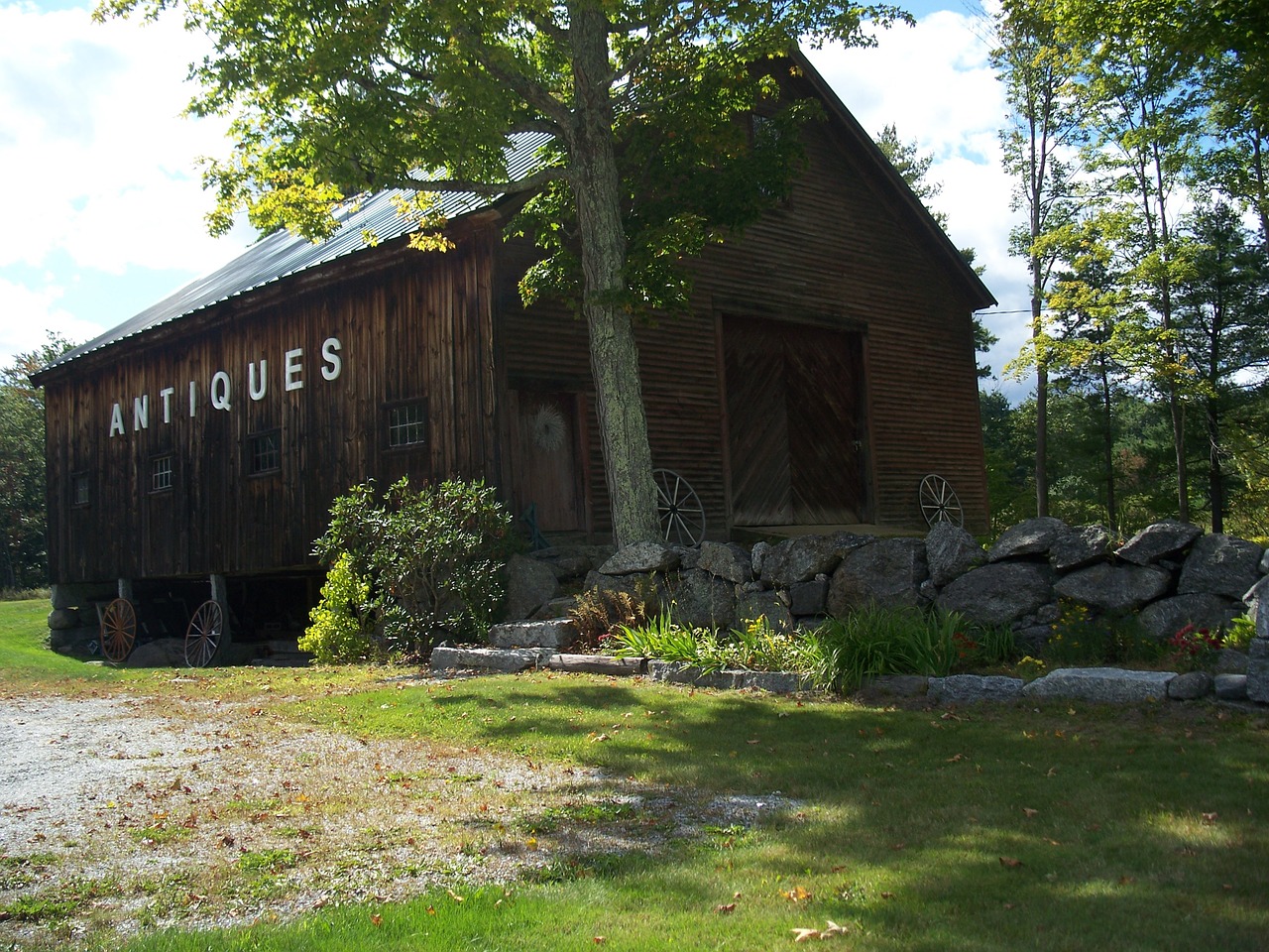 barn antique building free photo