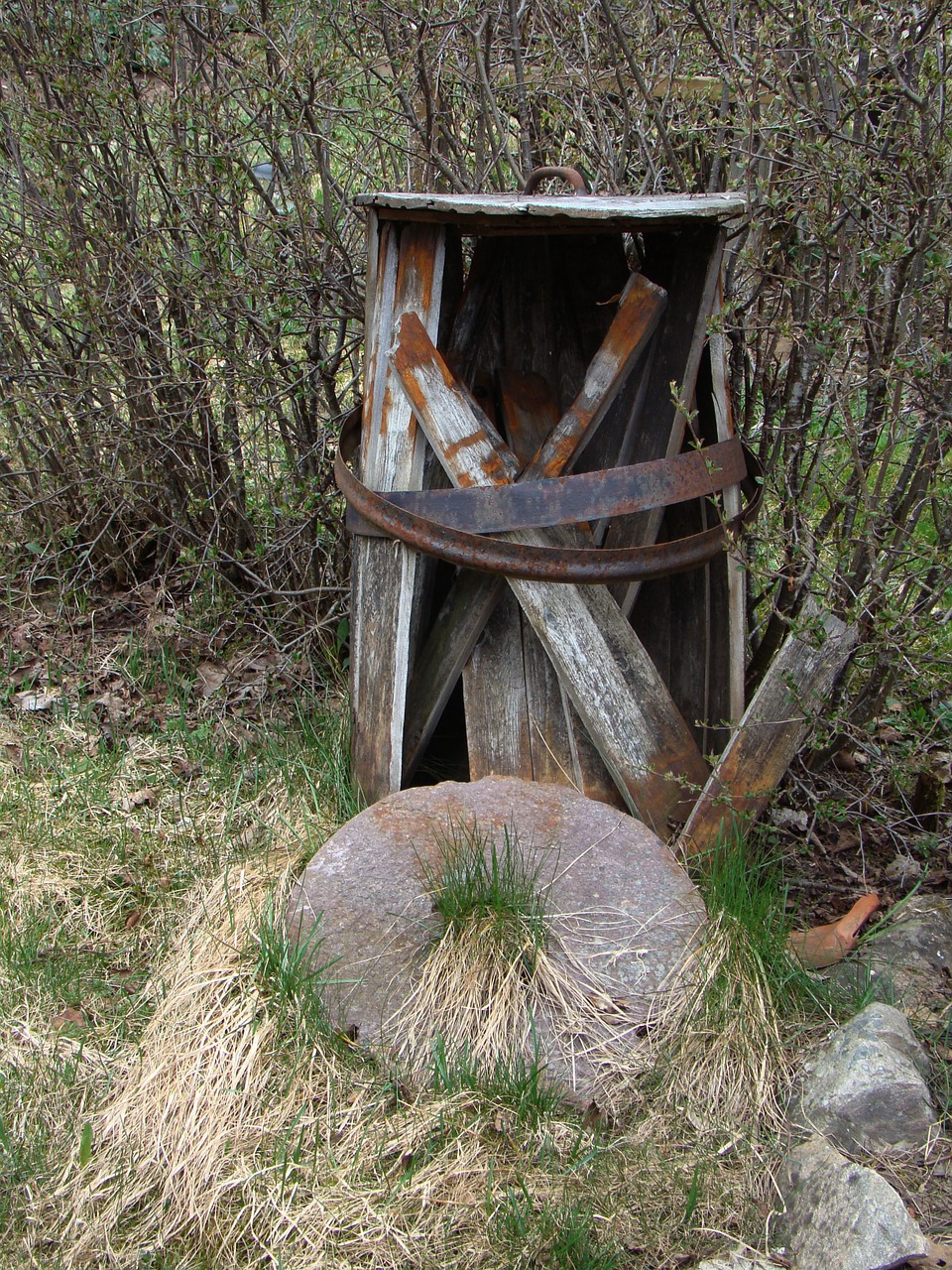 barrel old rust free photo