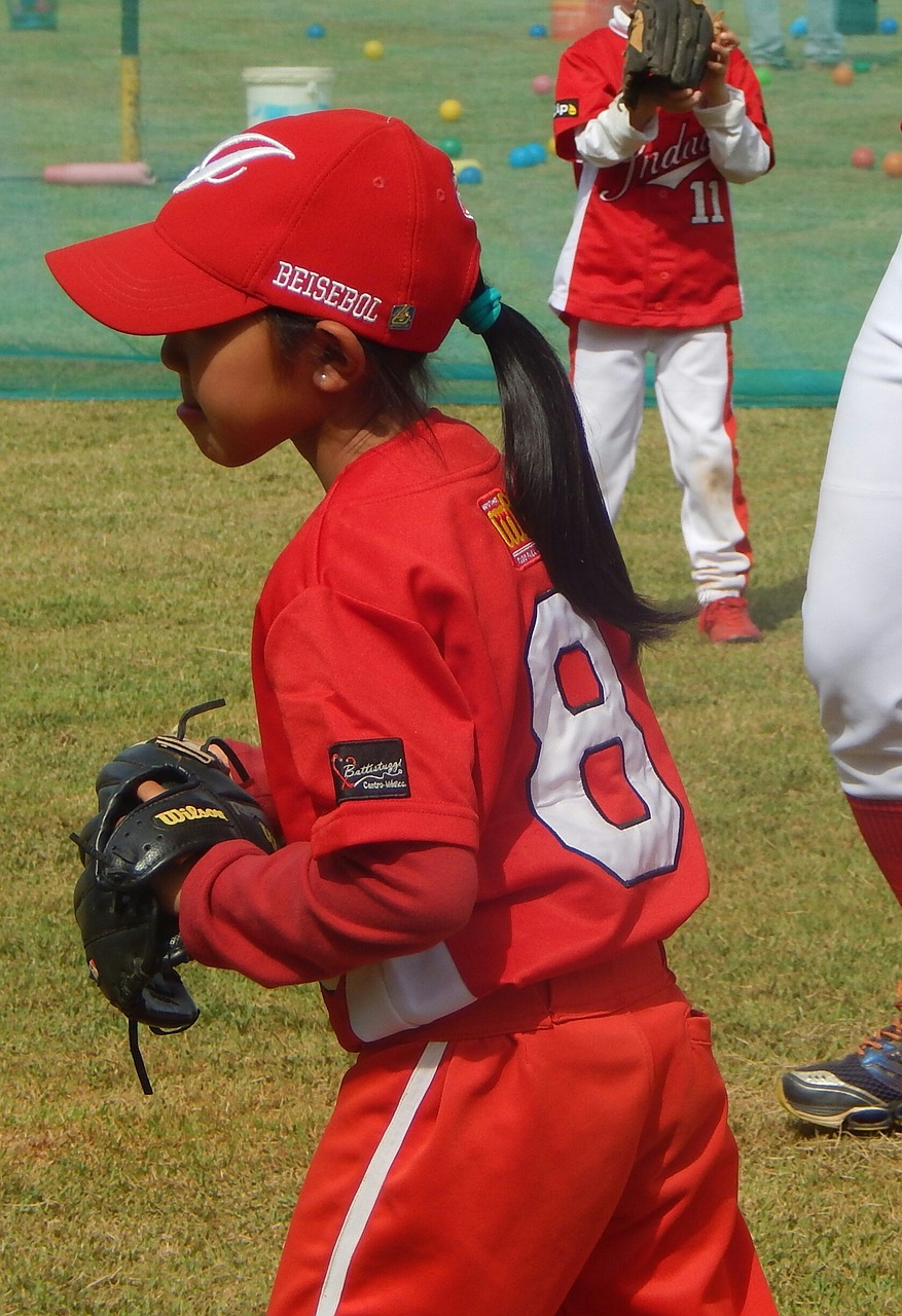 basebal baseball red uniform free photo