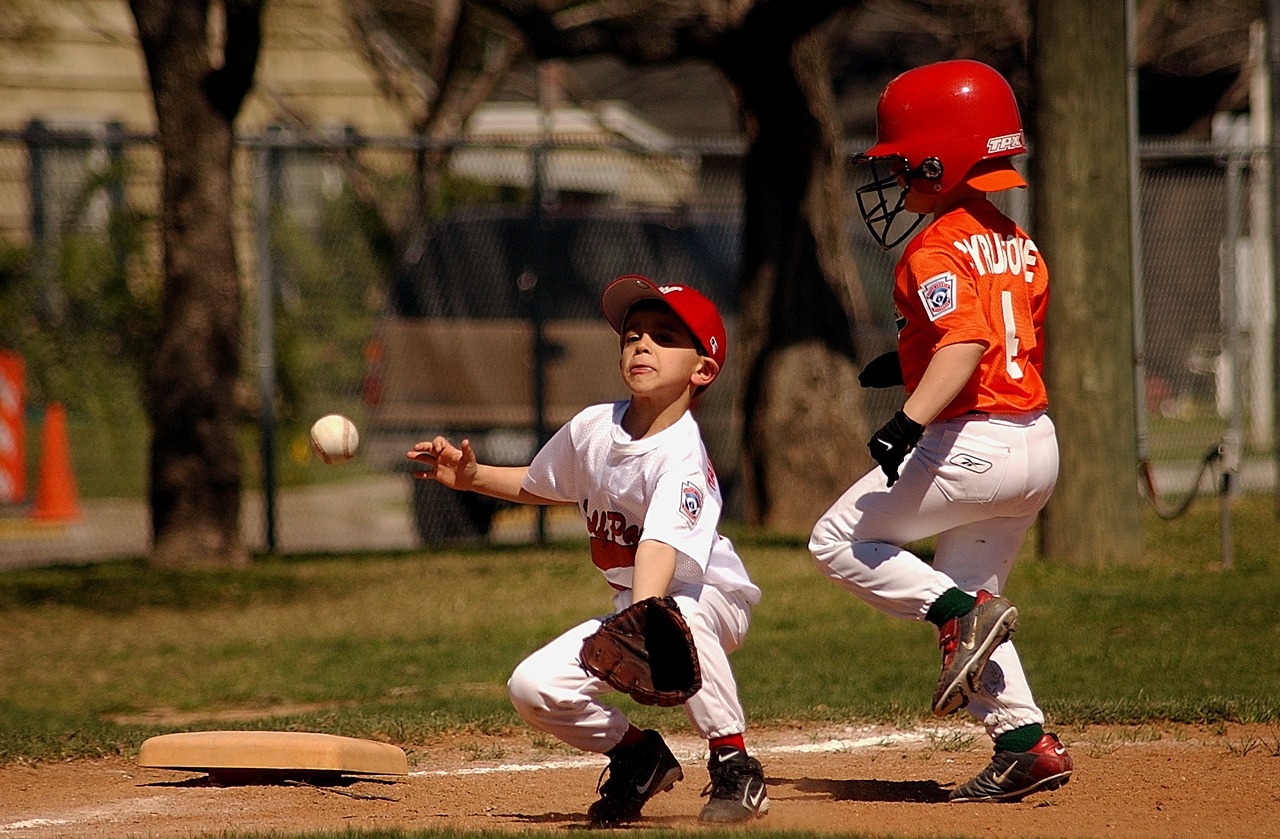 baseball little league players free photo