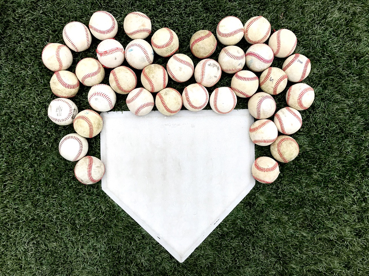 baseball heart sports free photo