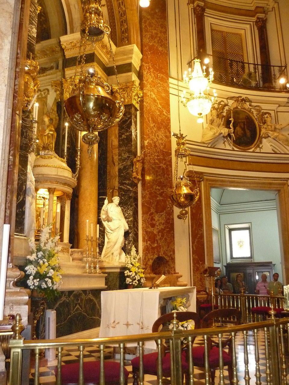 basilica inside gold mass free photo