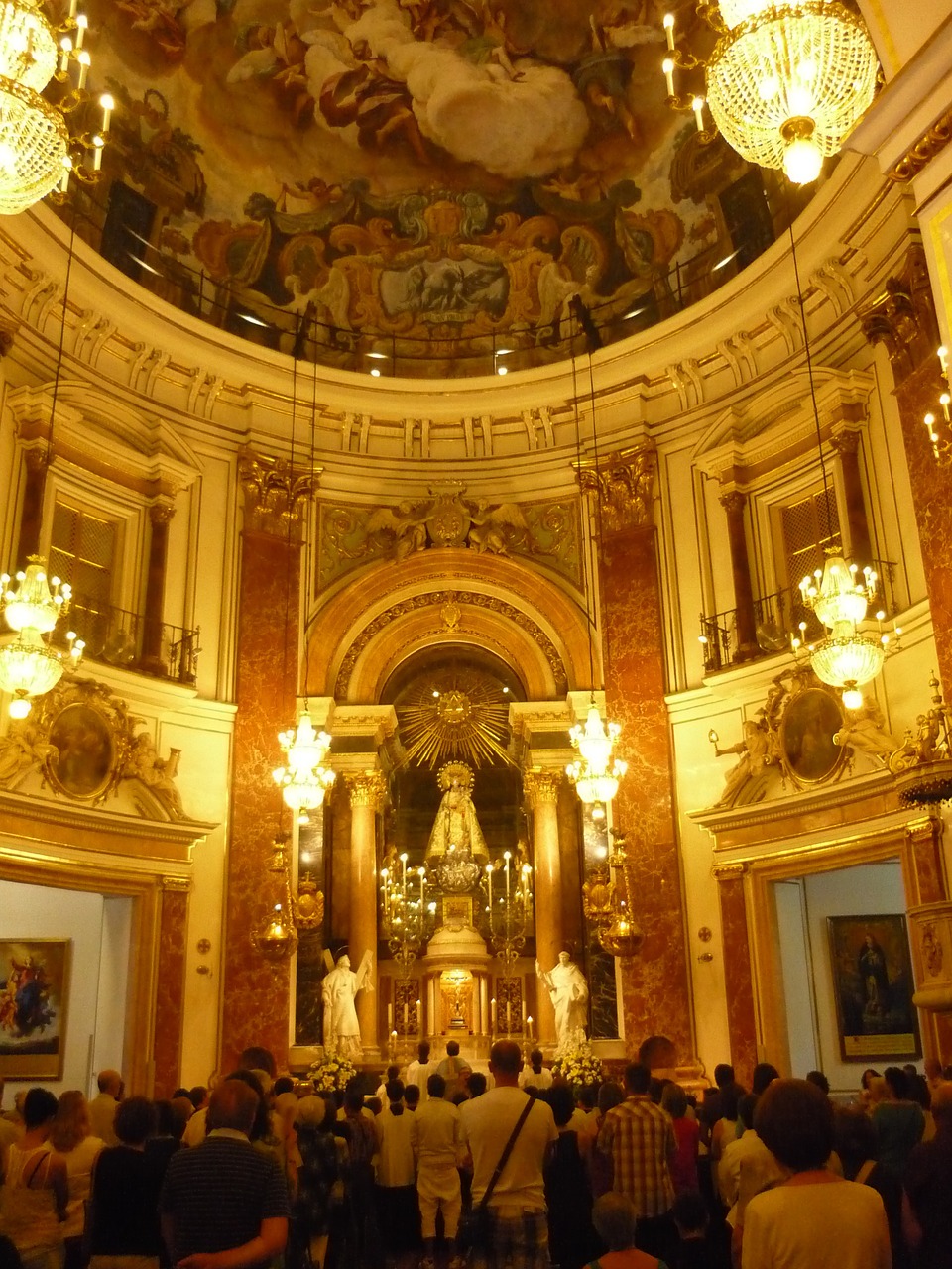 basilica inside gold mass free photo