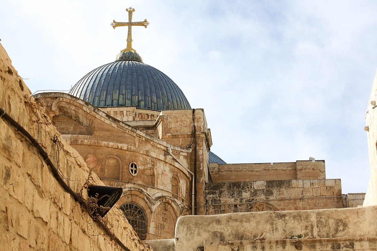 basilica of the holy sepulchre jerusalem israel free photo