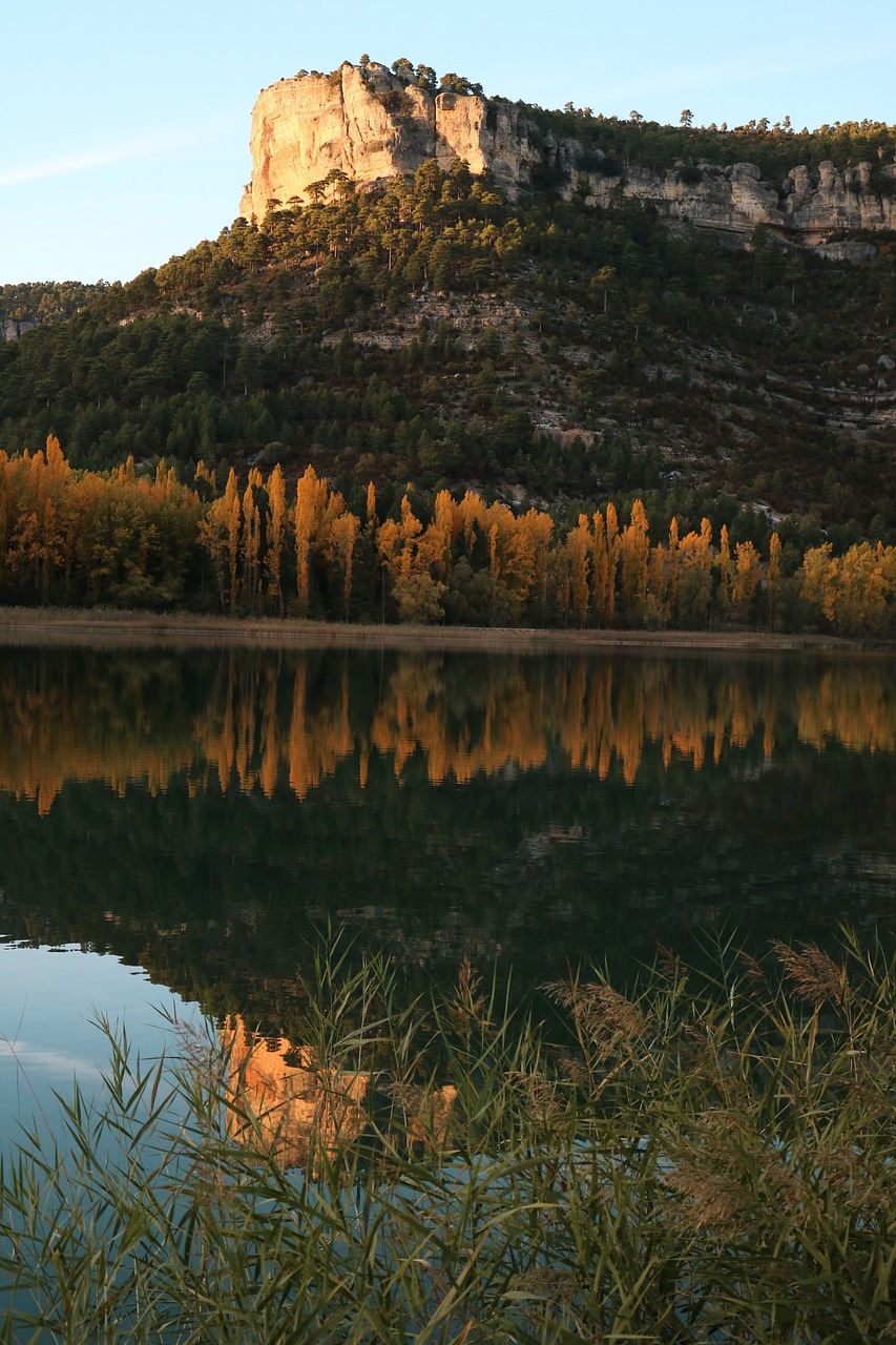 basin autumn landscape river cabriel free photo