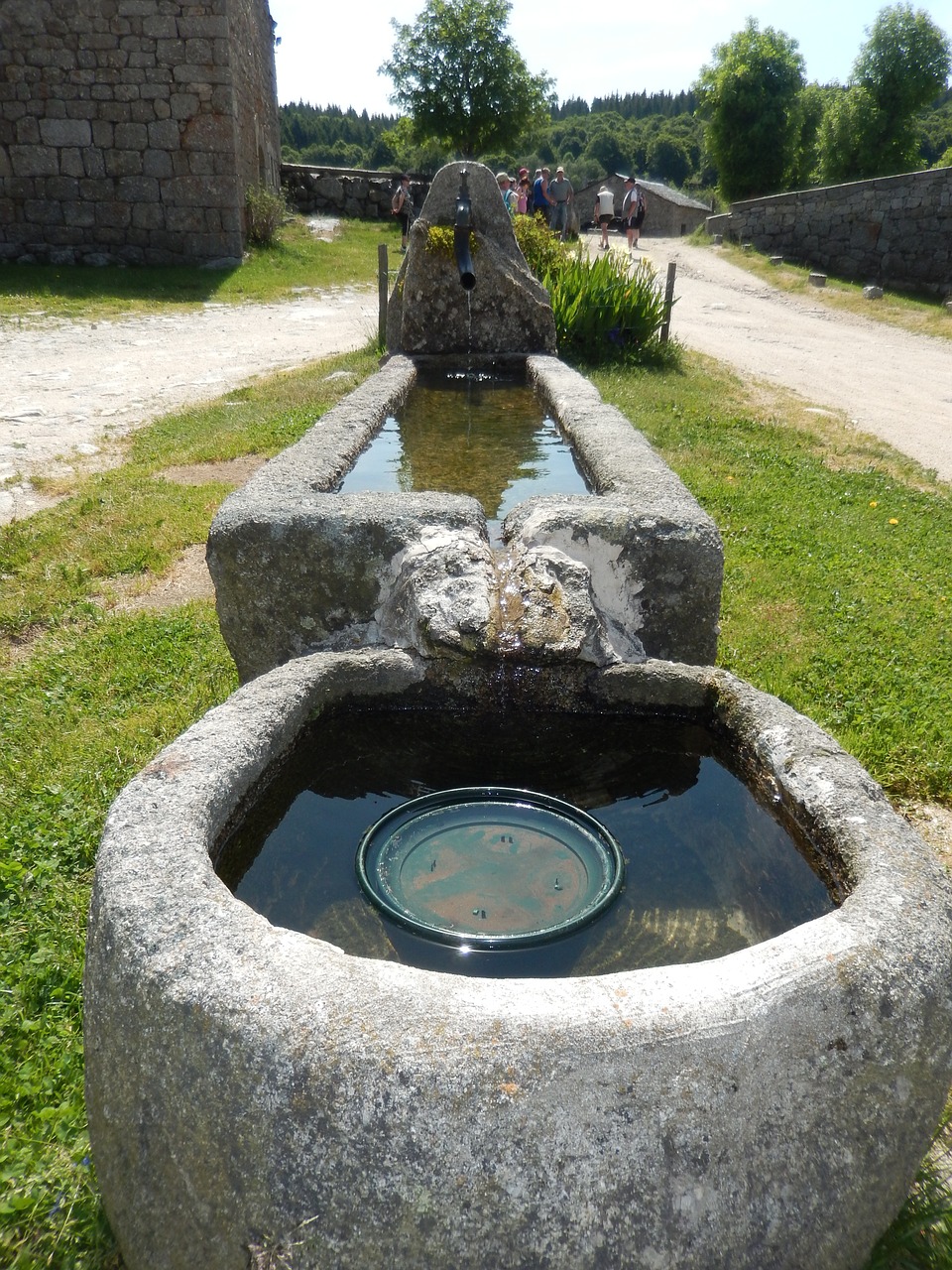 basin water fountain free photo