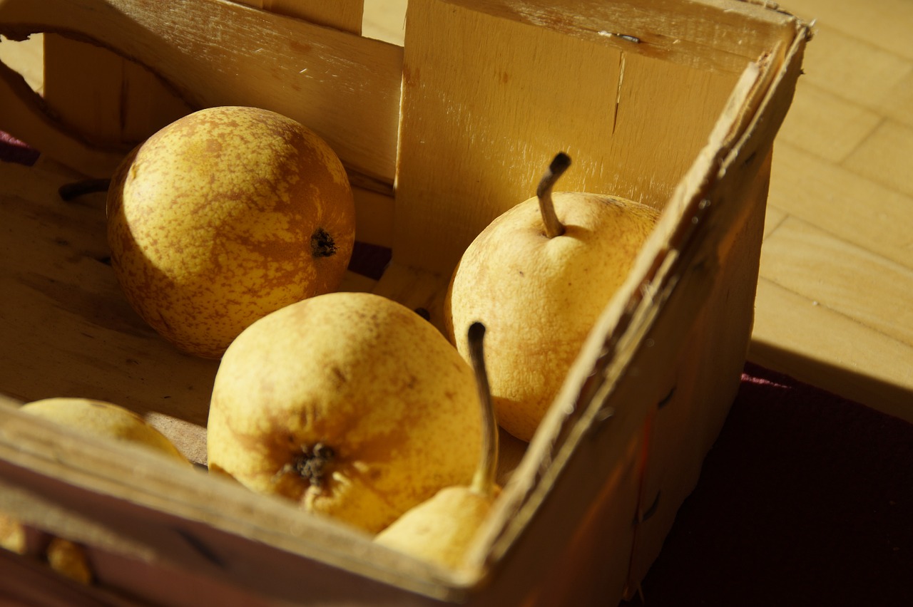 basket pears fruit free photo
