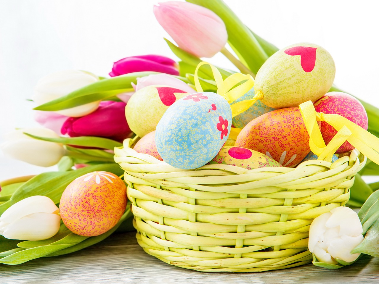 basket easter eggs free photo