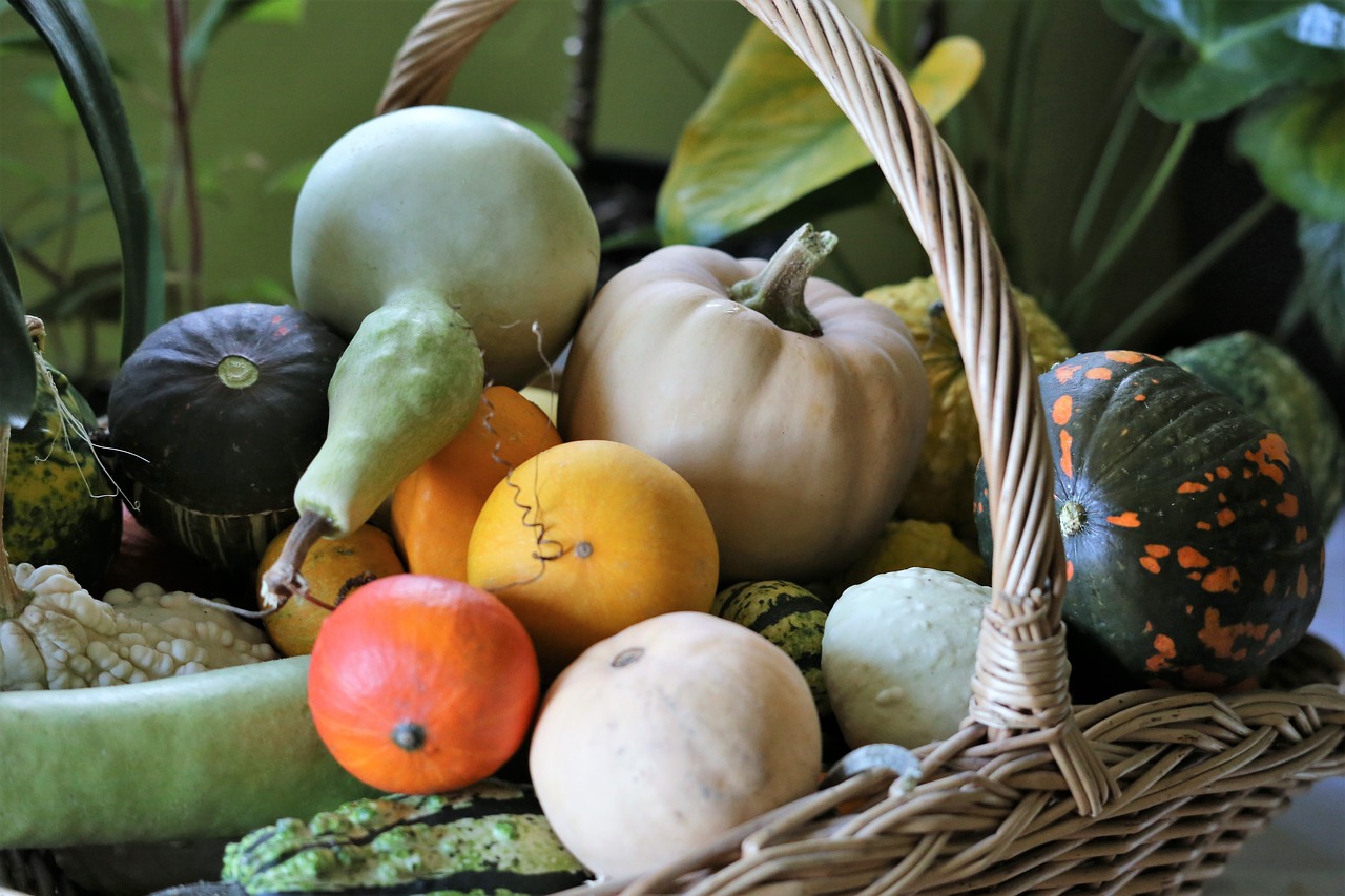 basket  pumpkins  autumn decoration free photo