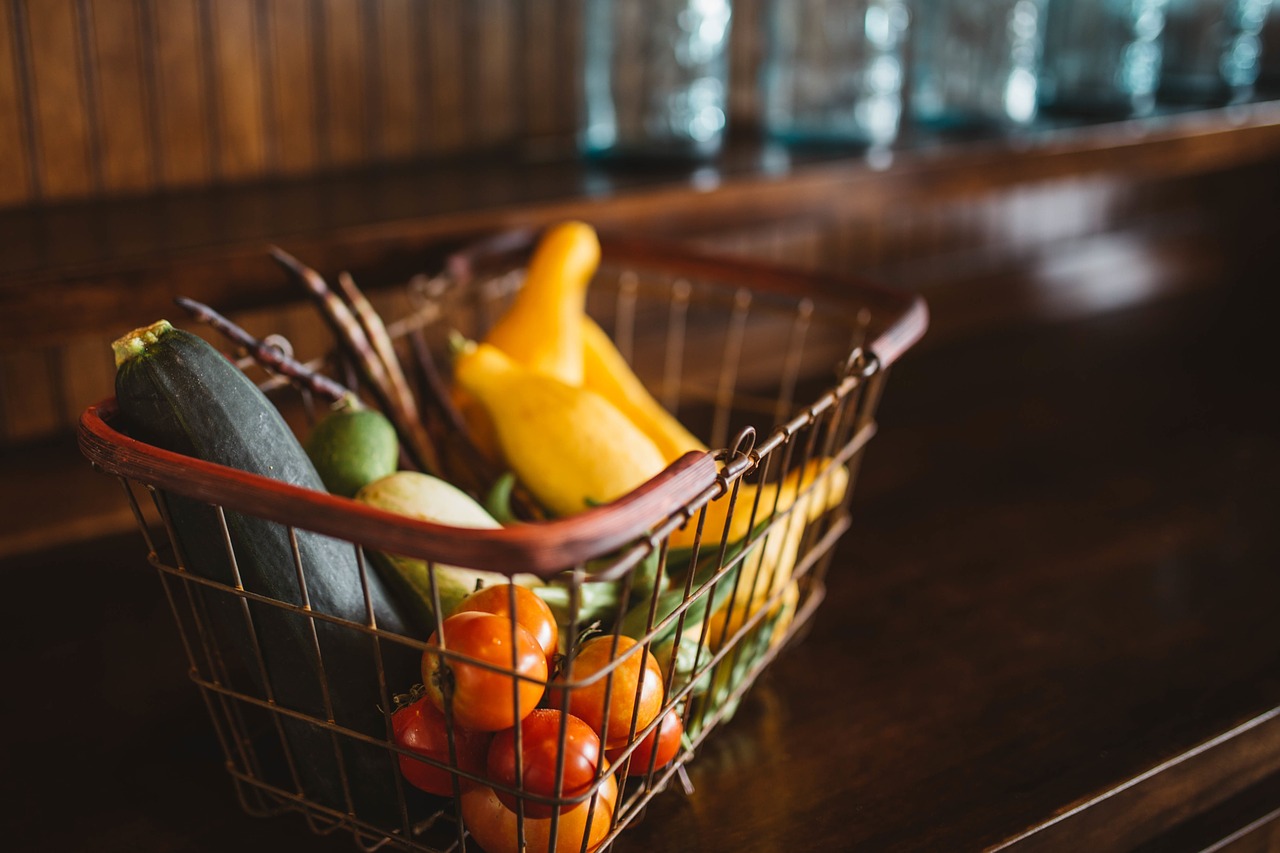 basket vegetables food free photo