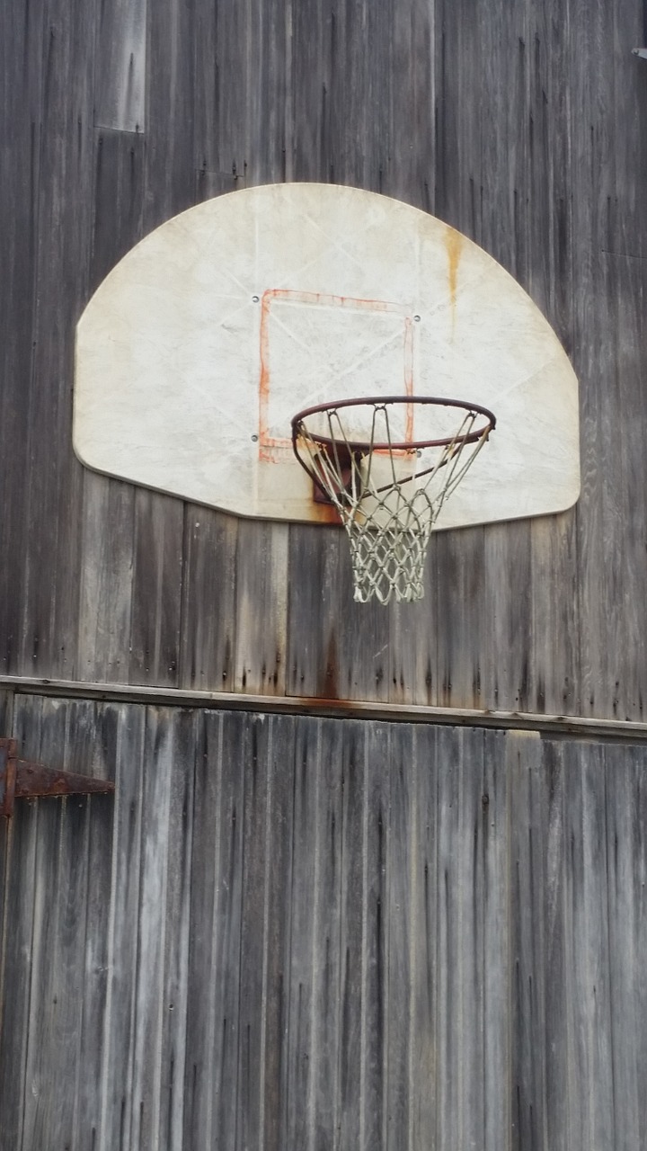 basketball hoops barn free photo