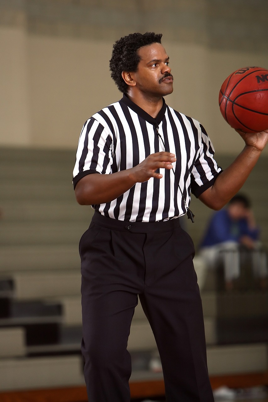 basketball referee official free photo