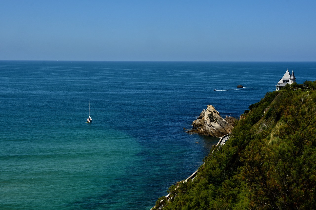 basque country  ocean  sky free photo