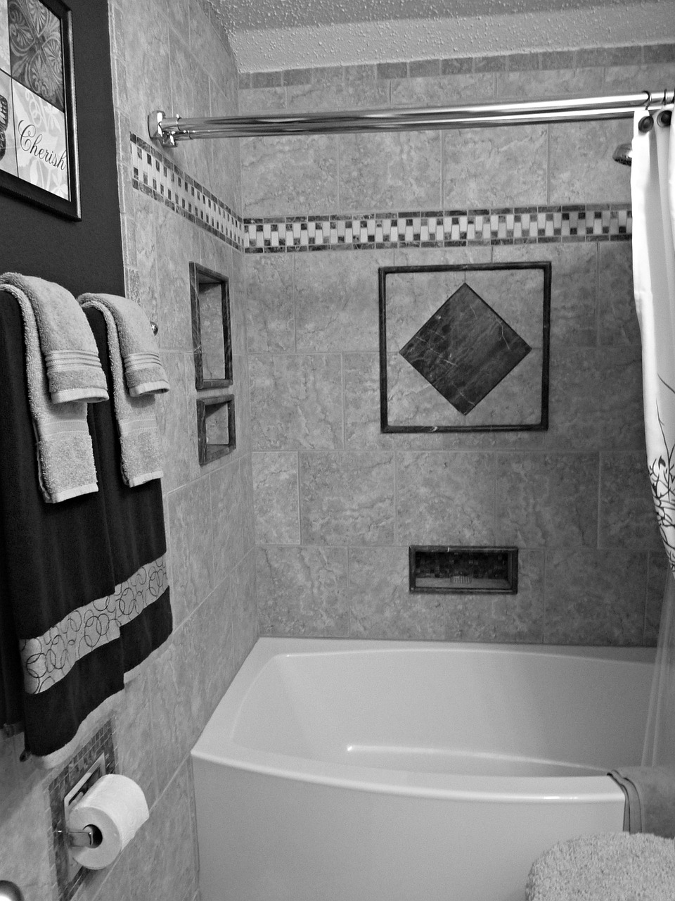 bath black and white house free photo