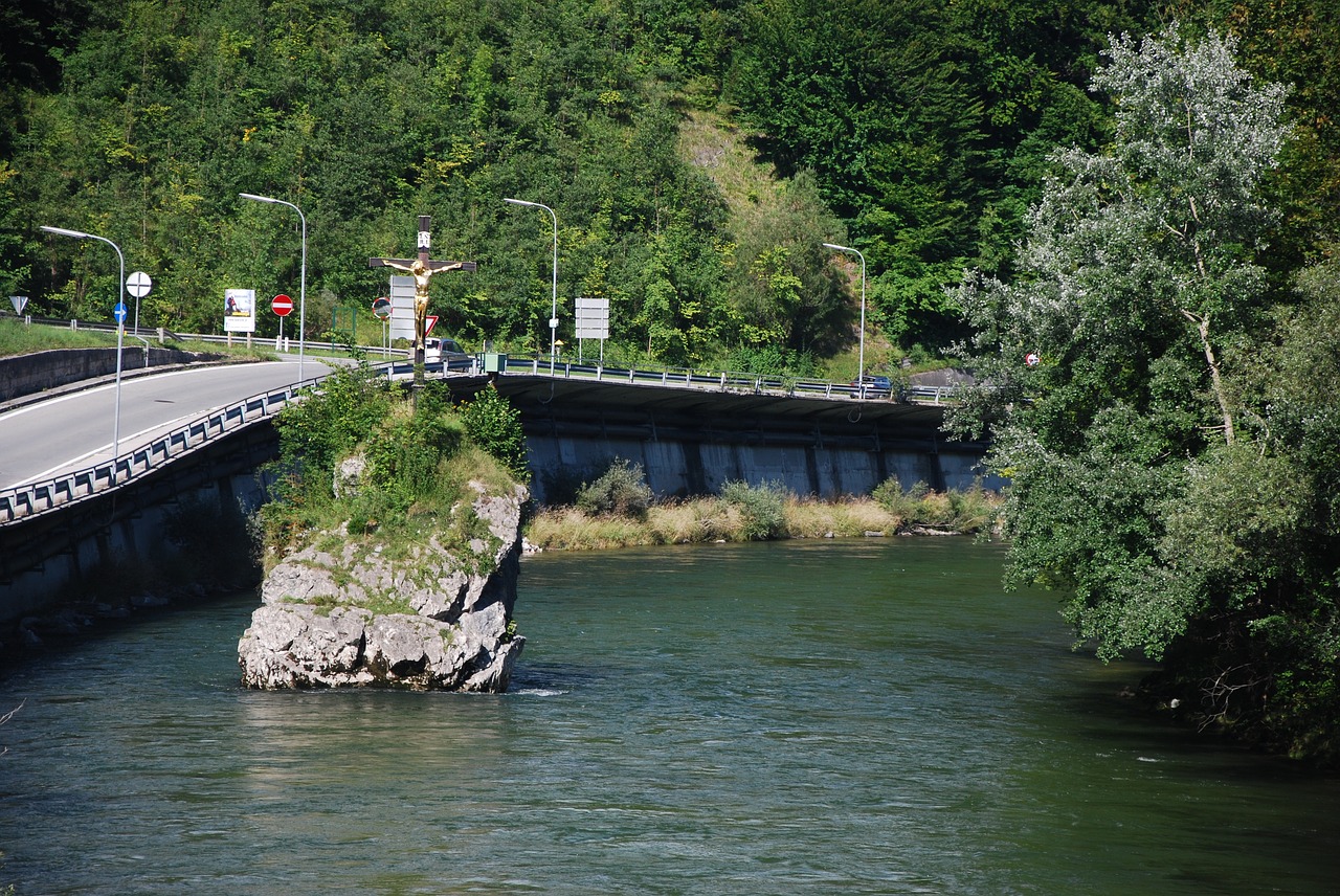 bath ischl  river  stone free photo