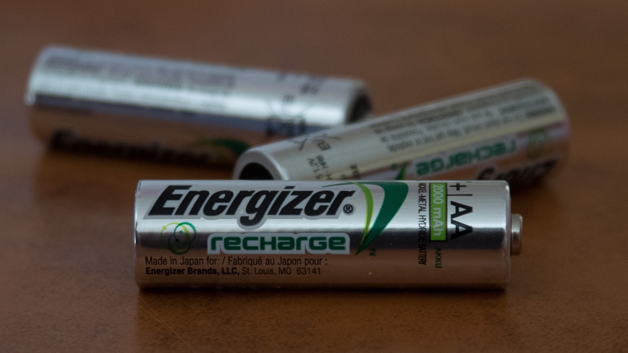 batteries  rechargeable  energizer free photo