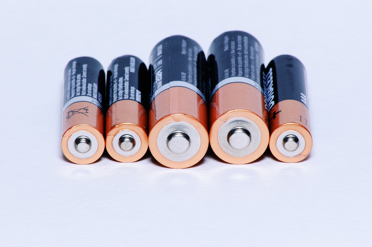 battery energy supply means free photo
