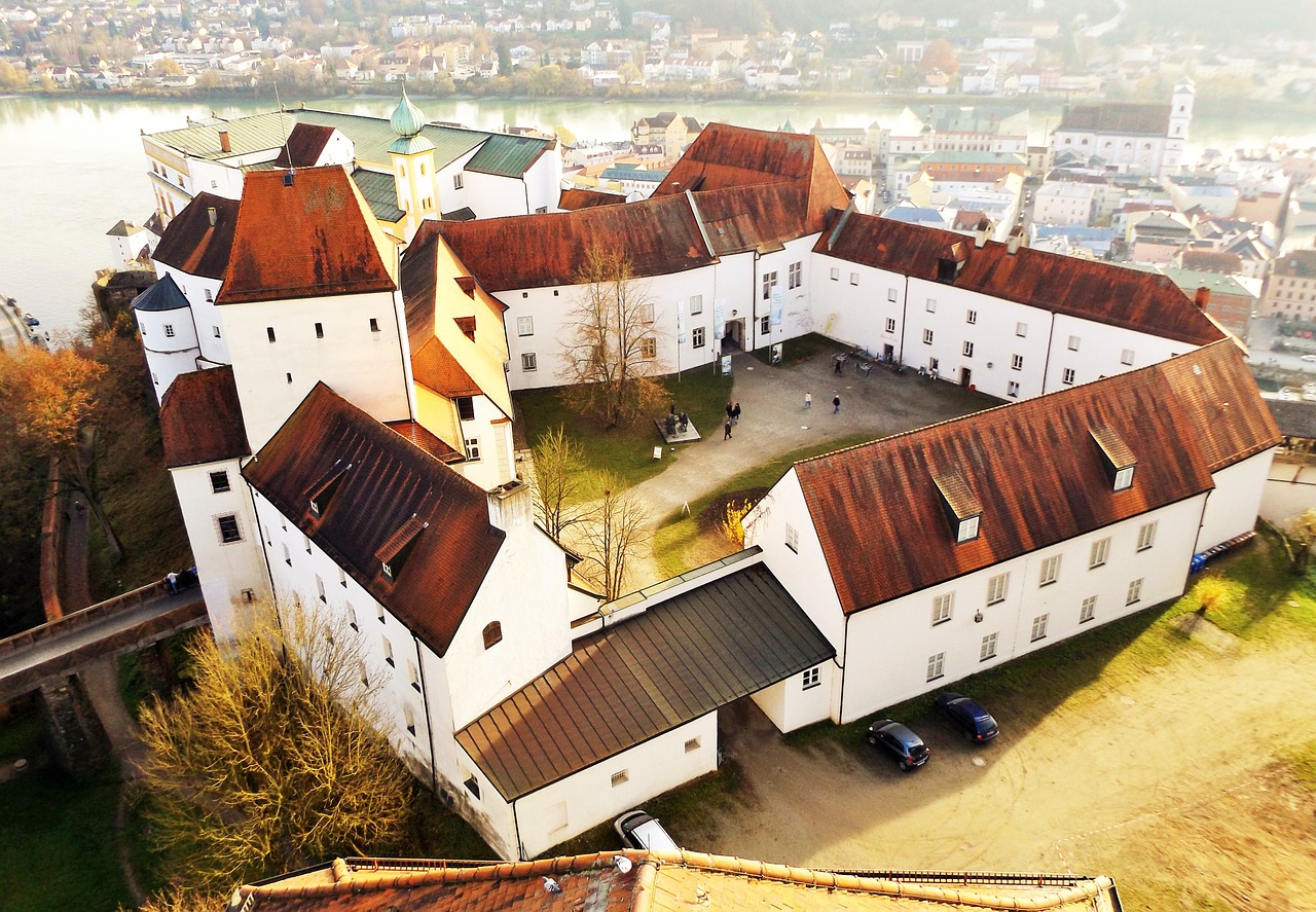 bavaria castle places of interest free photo