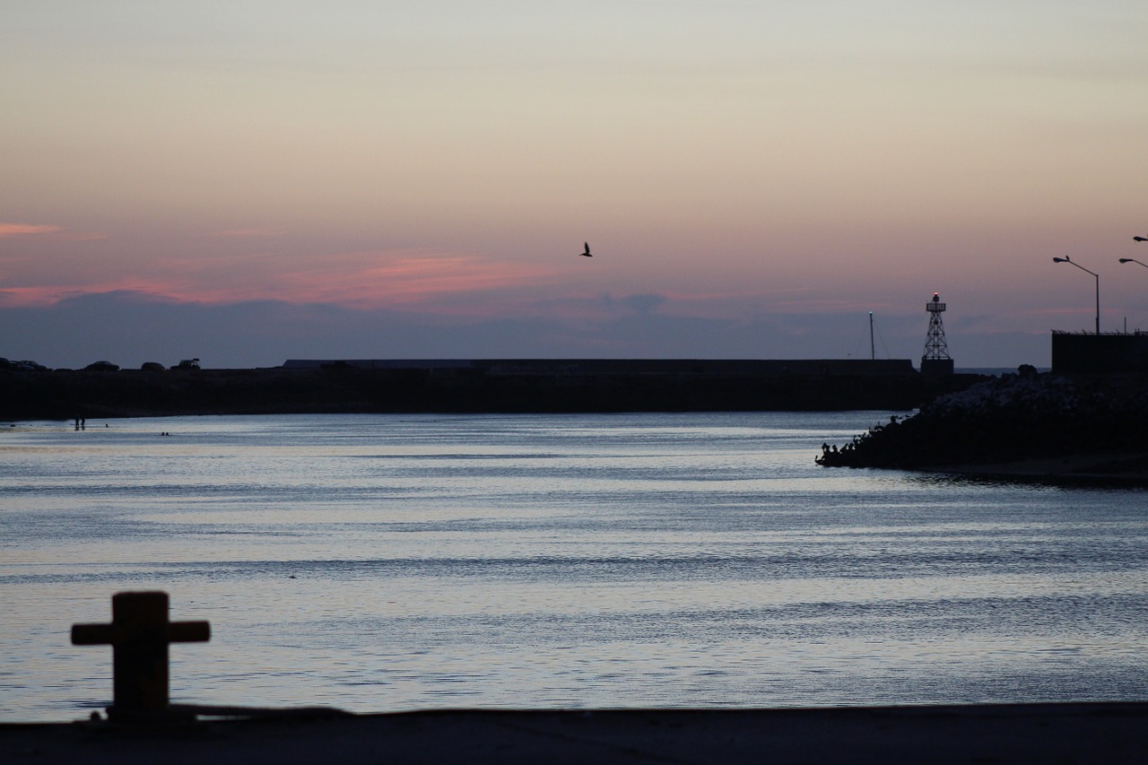 bay dusk water free photo