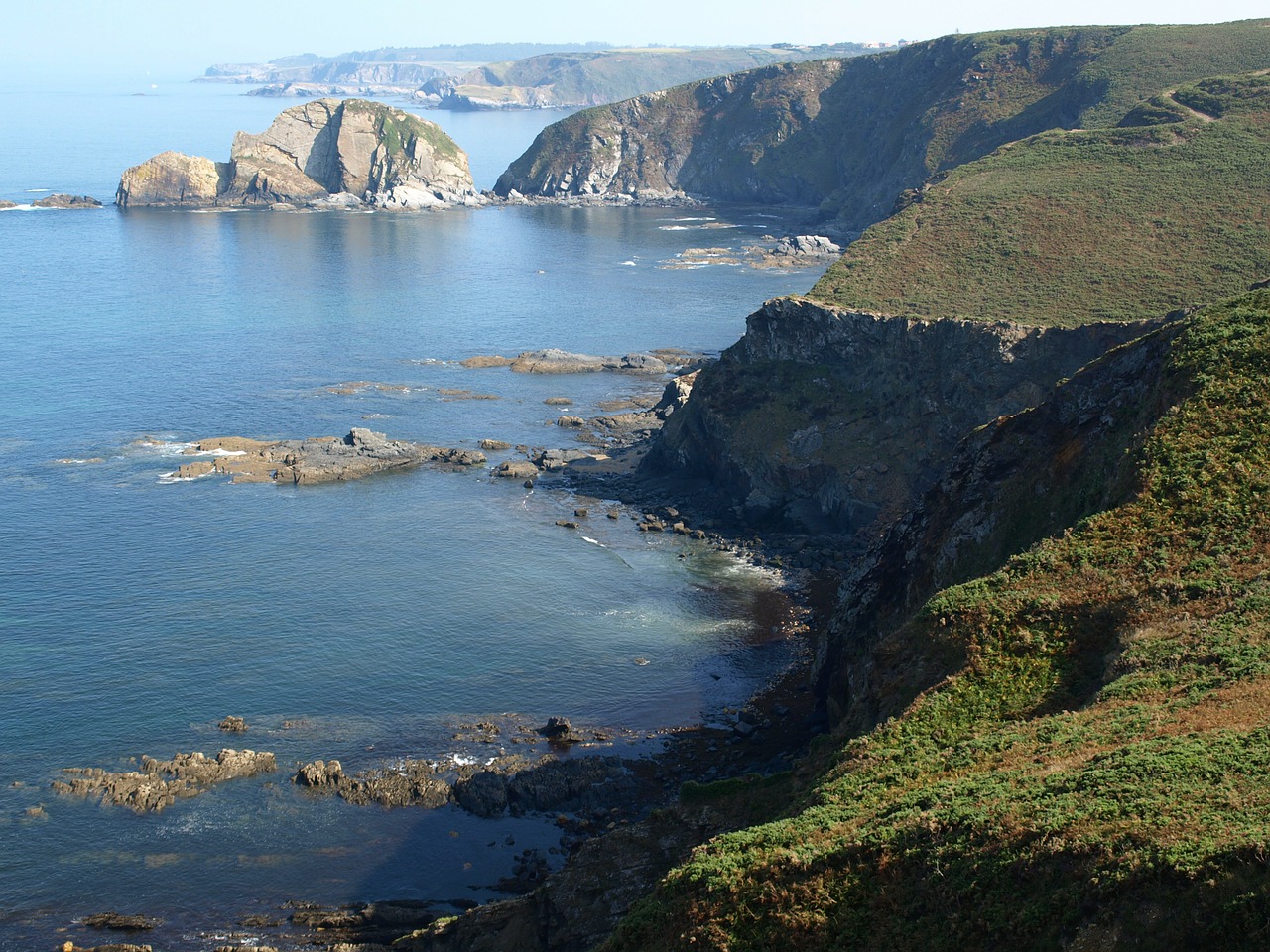 bay of biscay rocks out asturias free photo