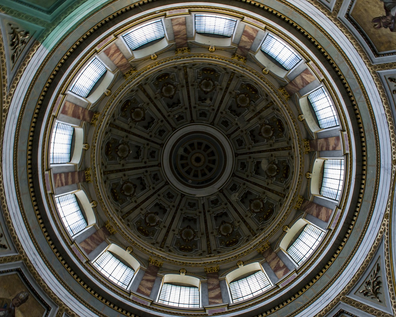 bazilik esztergom dome free photo