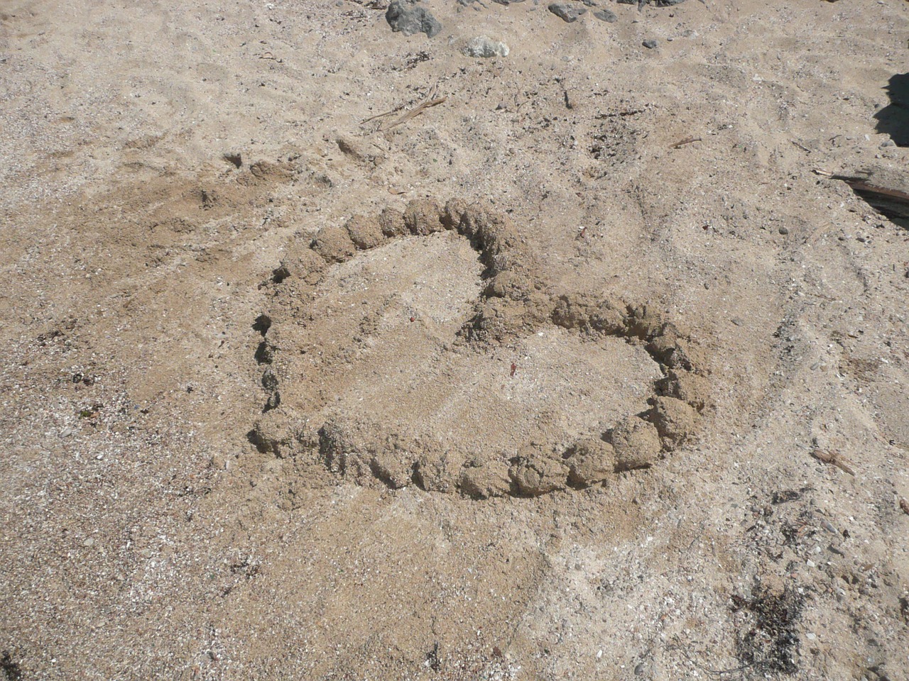 beach sand heart free photo