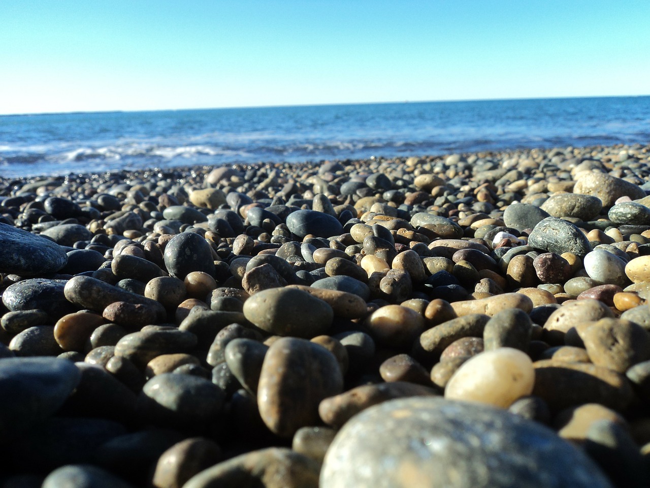beach stones mar free photo