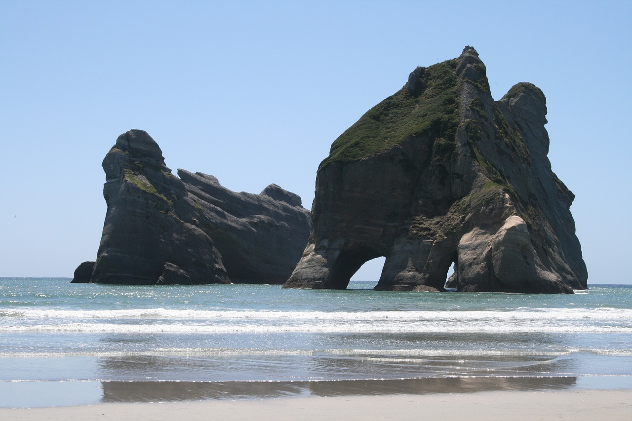 beach rocks island free photo