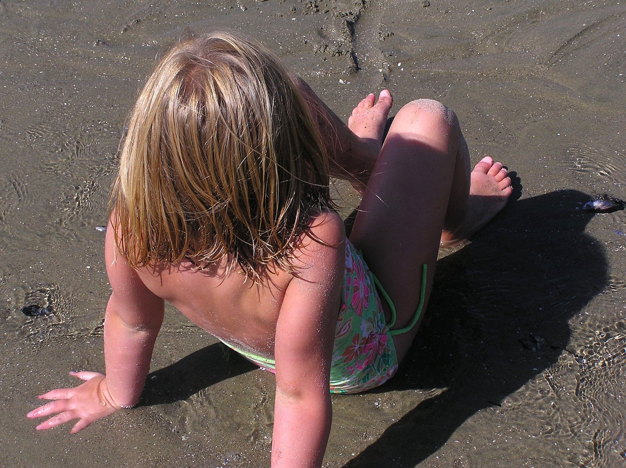 beach child girl free photo