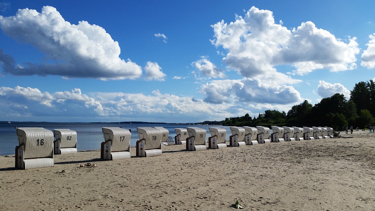 beach klink sky free photo