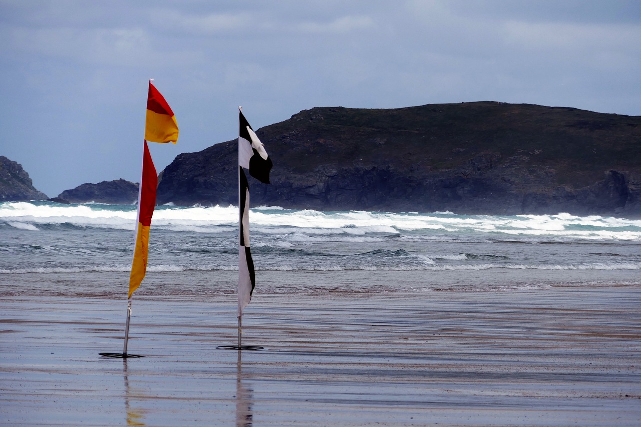 beach flags warning free photo