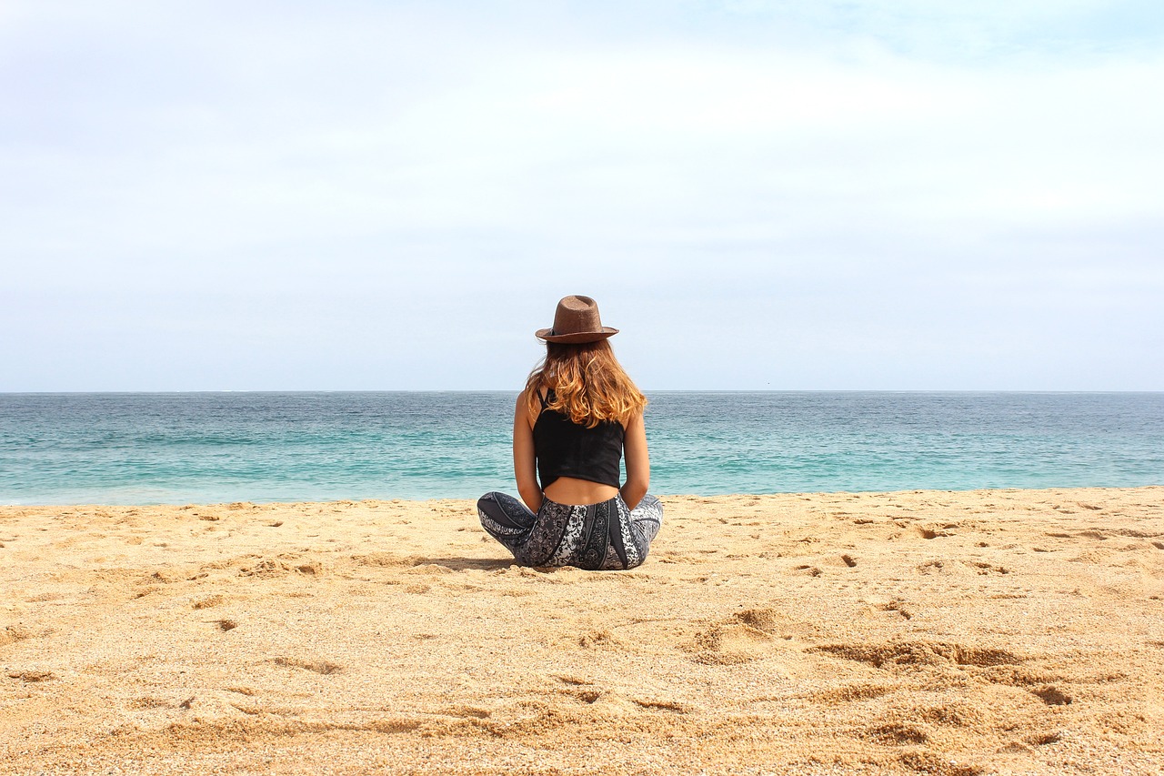 beach women hat free photo