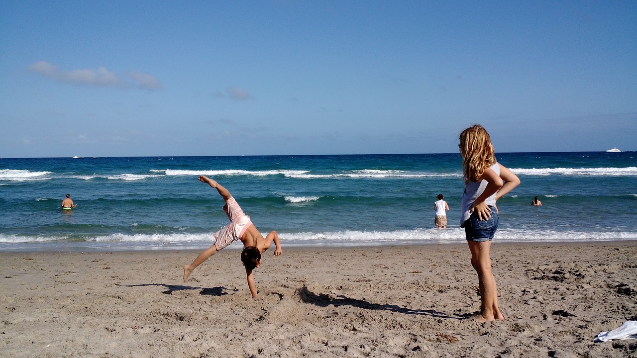 beach kids ocean free photo