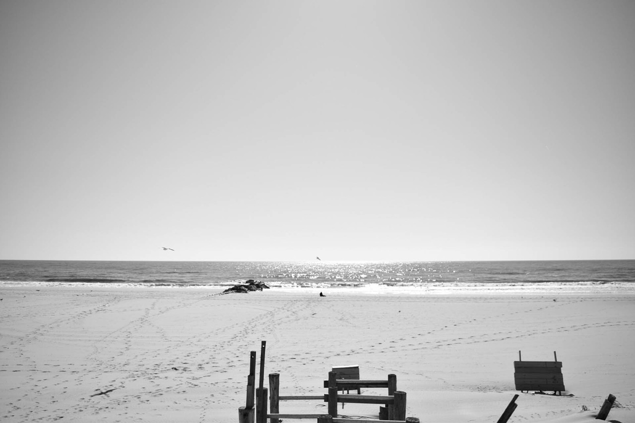 beach banister long island free photo