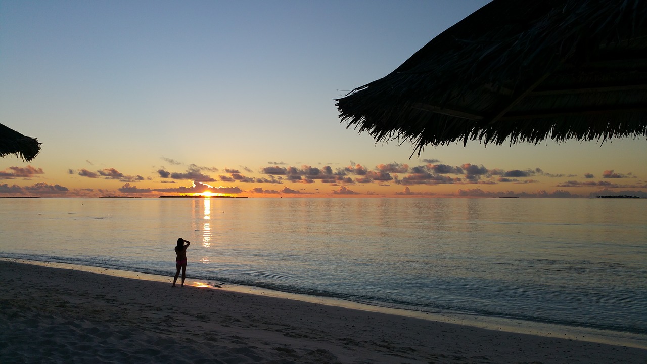 beach maldives sea free photo