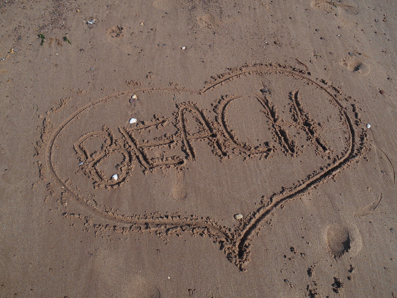 beach sand heart free photo