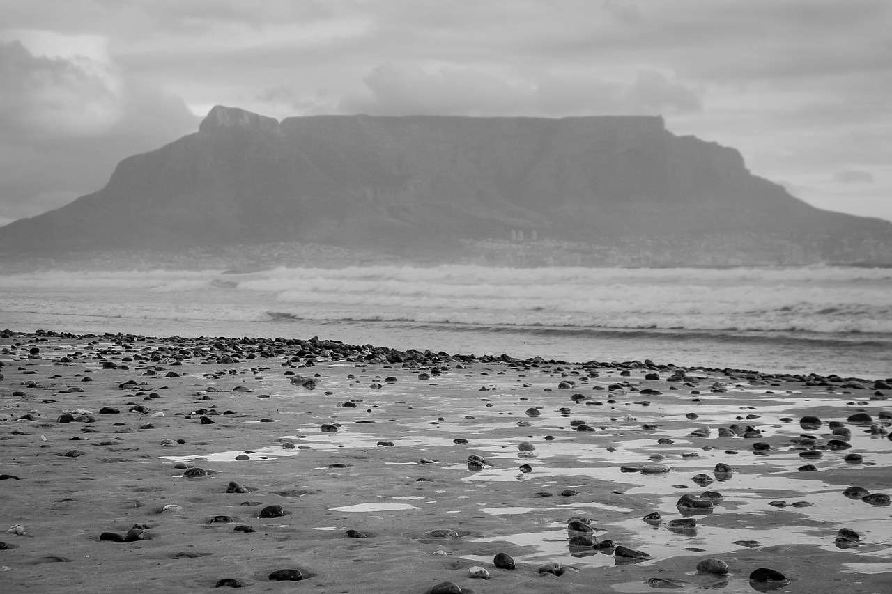 beach stones table mountain free photo