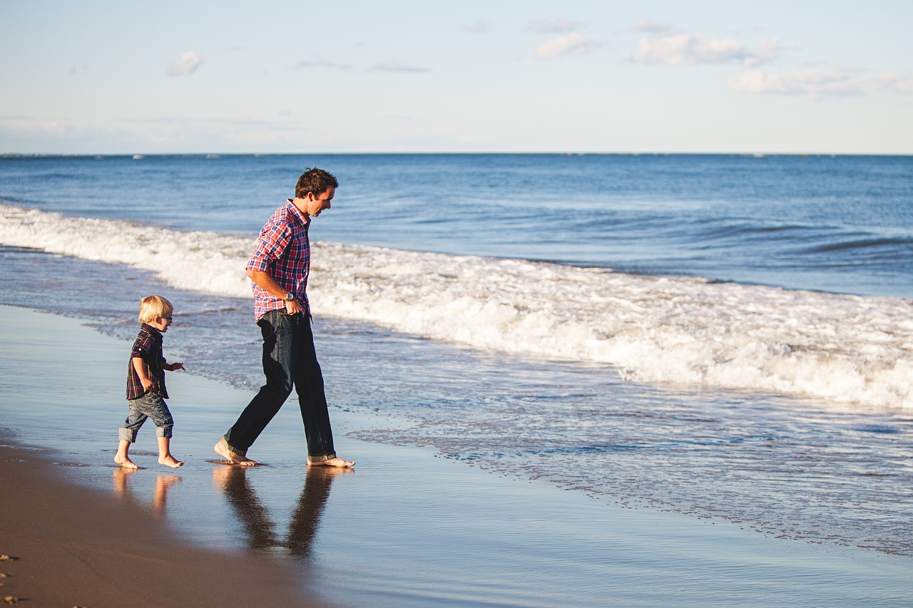 beach boy kid free photo