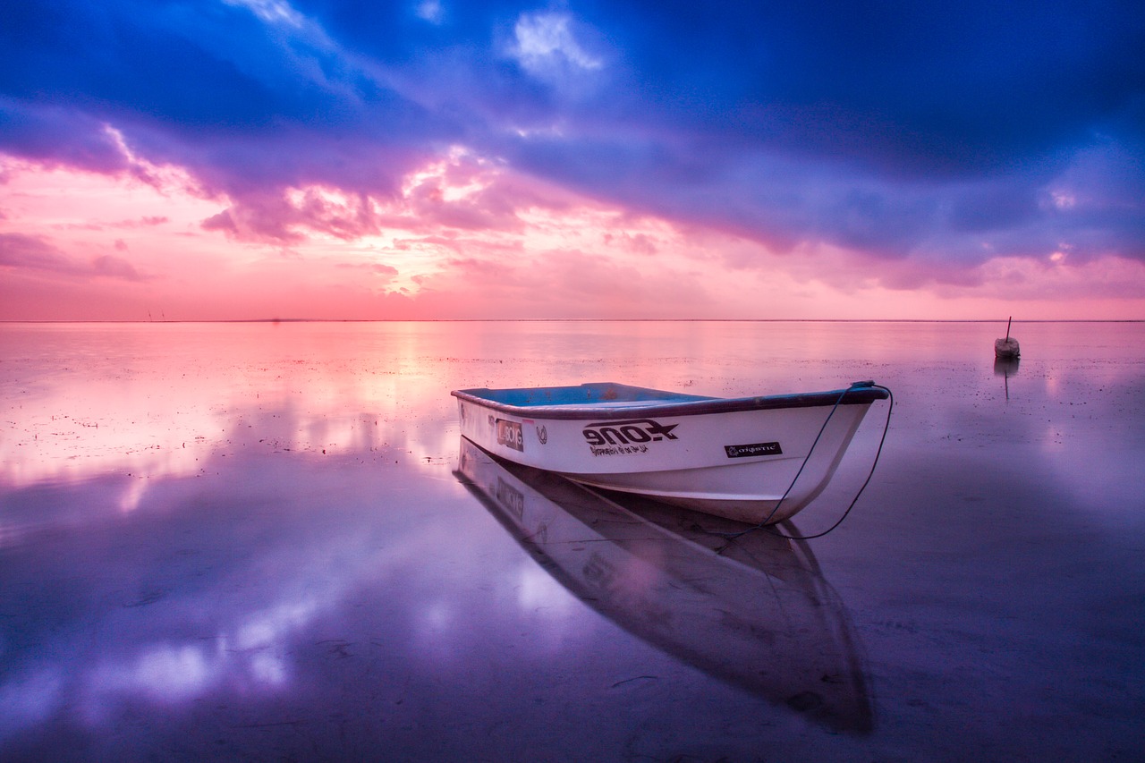 beach boat dawn free photo