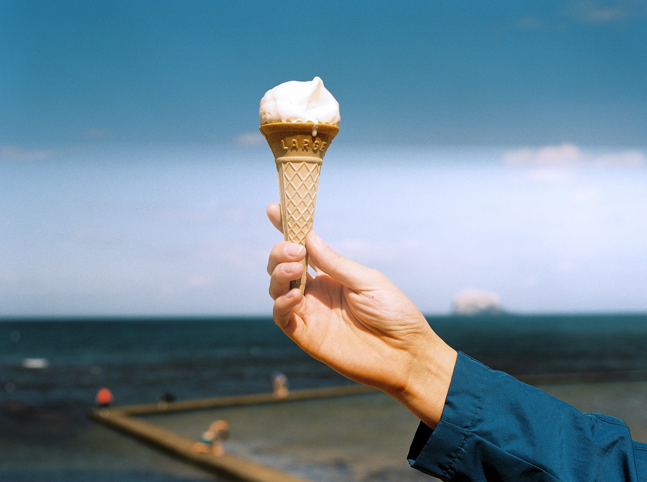 beach cone hand free photo