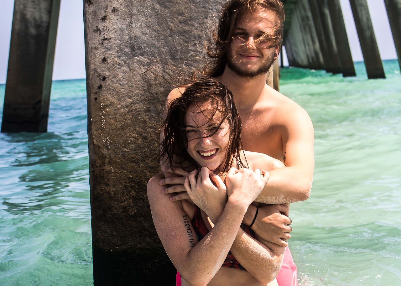 beach couple love free photo