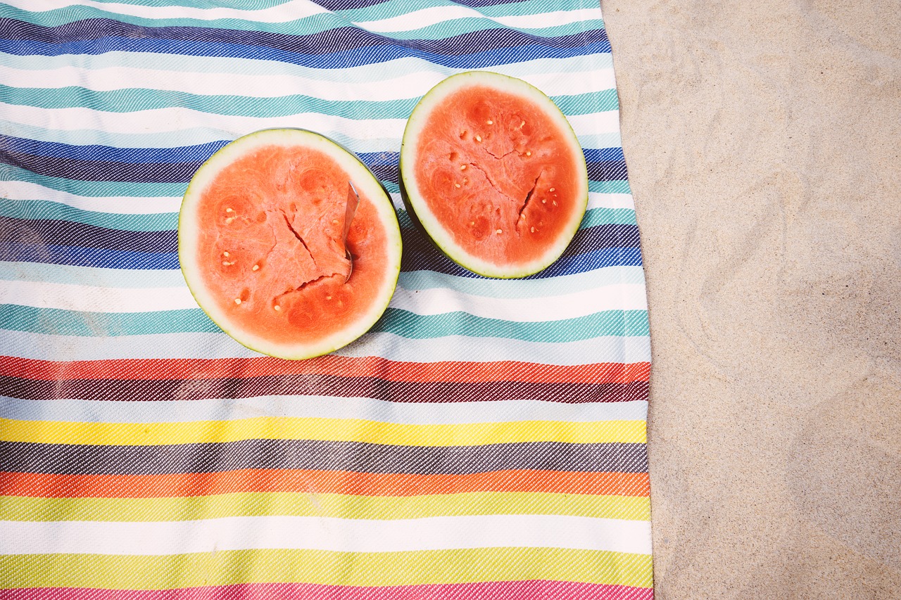 beach blanket fruit free photo