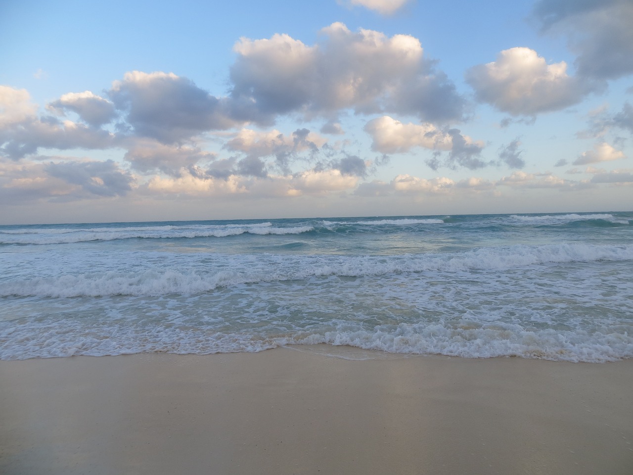 beach horizon cloud free photo