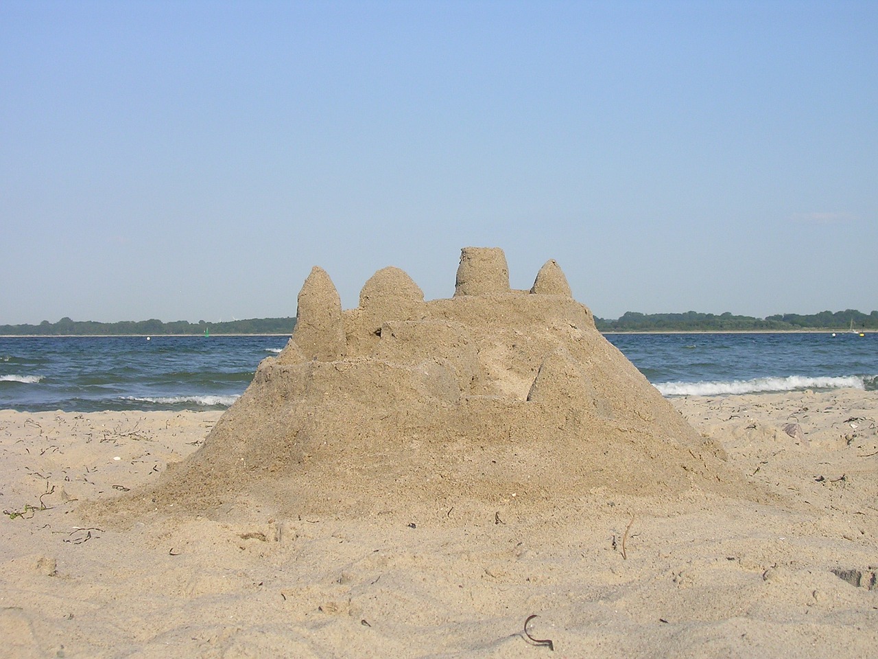 beach sandburg sand sculpture free photo