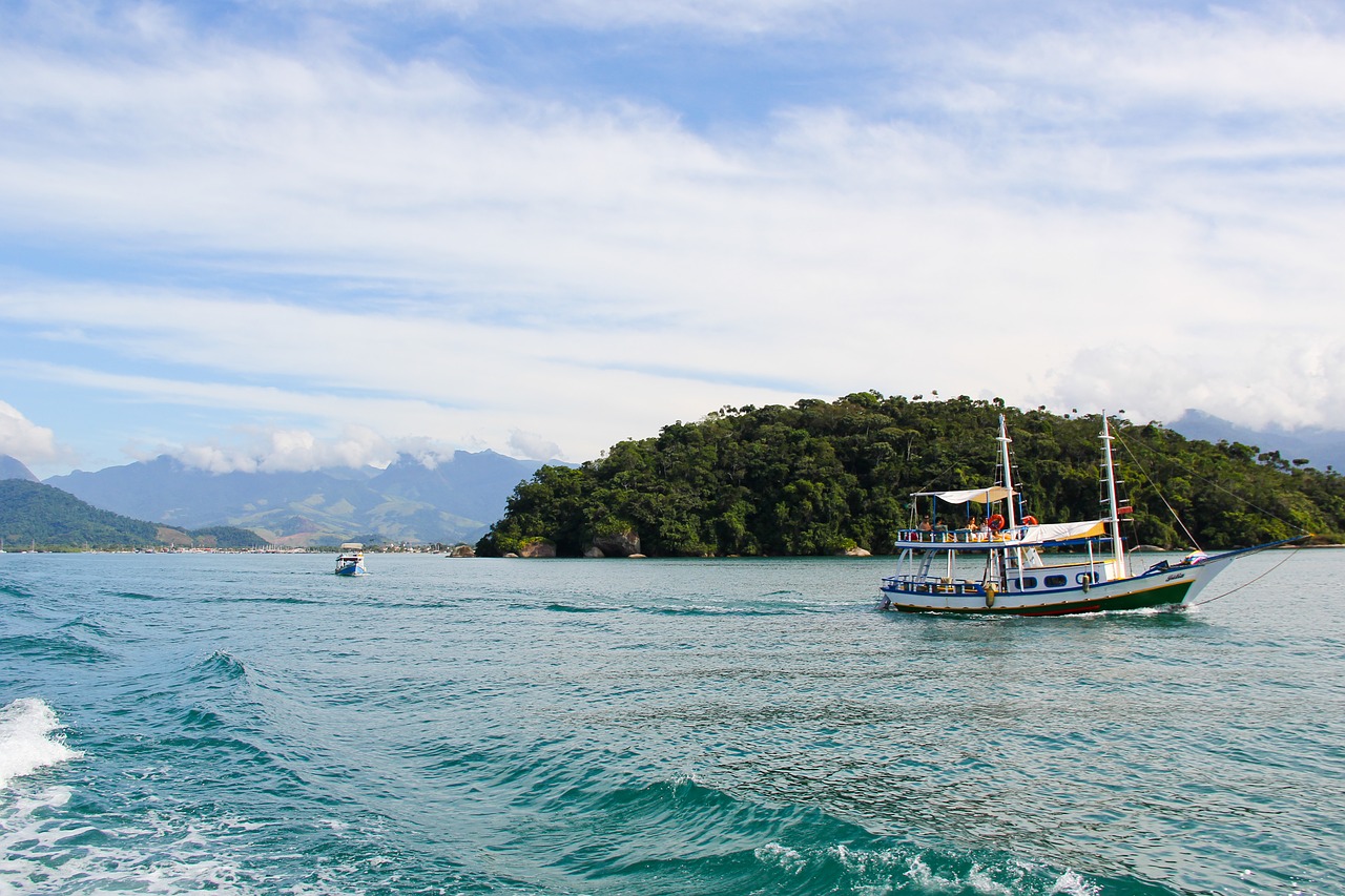 beach mar boat free photo