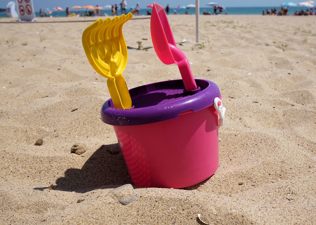 beach sand toys free photo