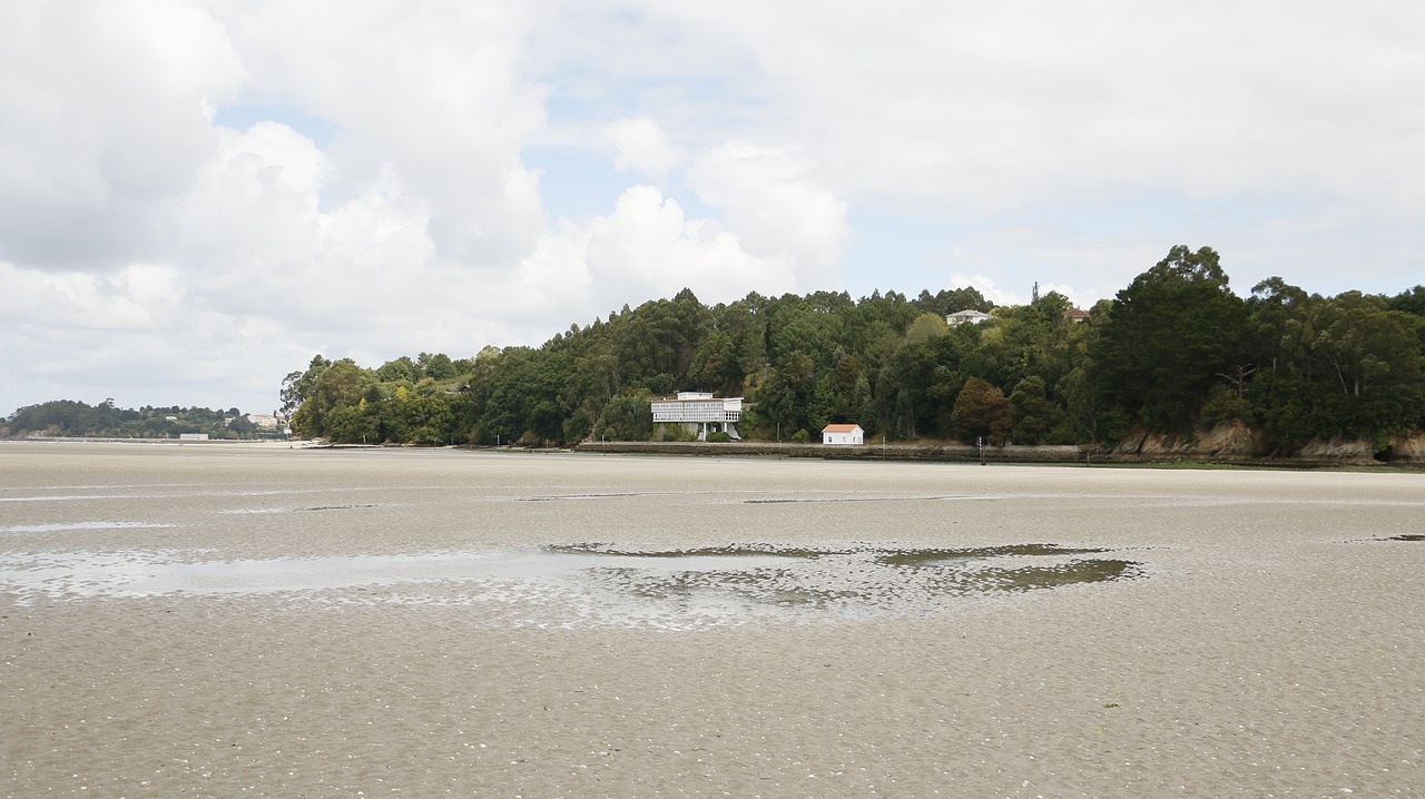 beach sand house free photo